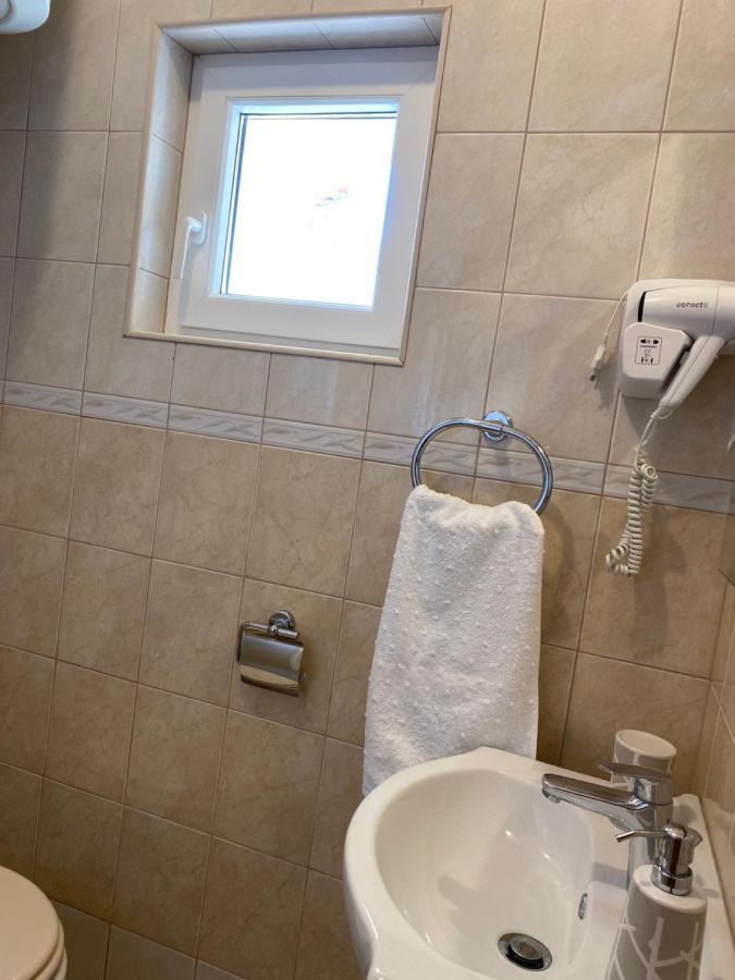 Apartments Mikecin Novigrad  Екстериор снимка